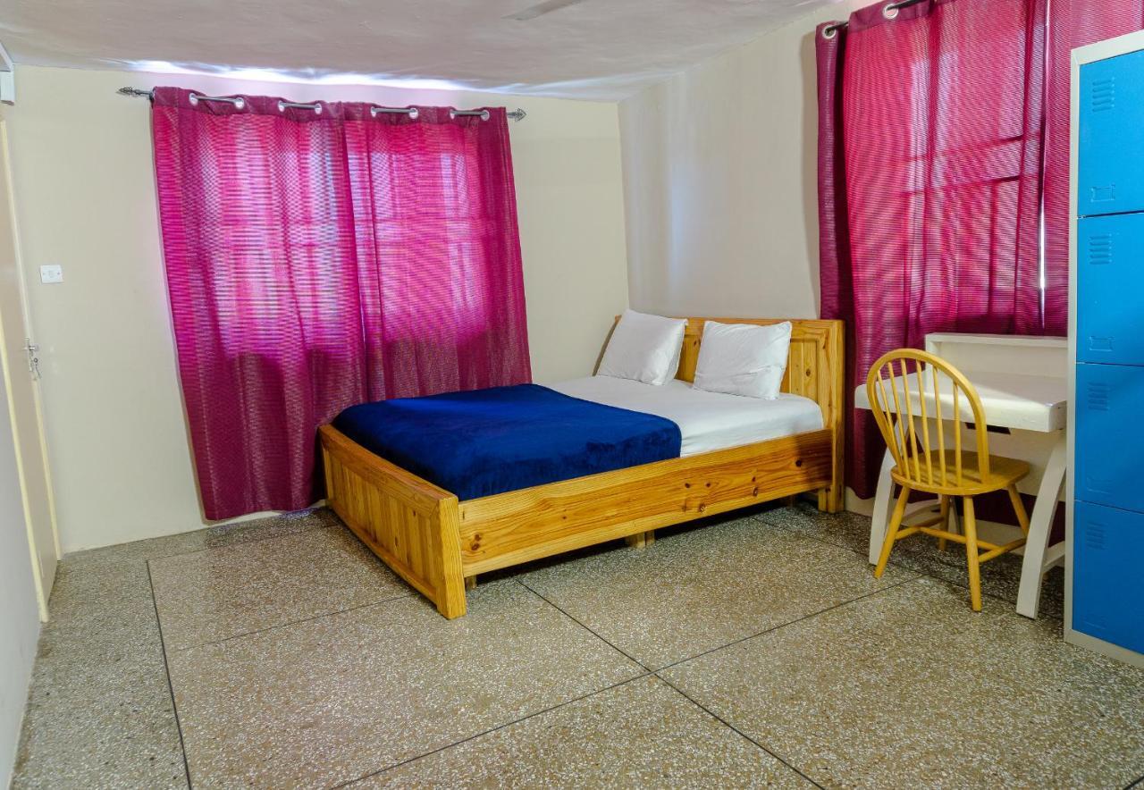 Brannic Lodge Аккра Екстер'єр фото