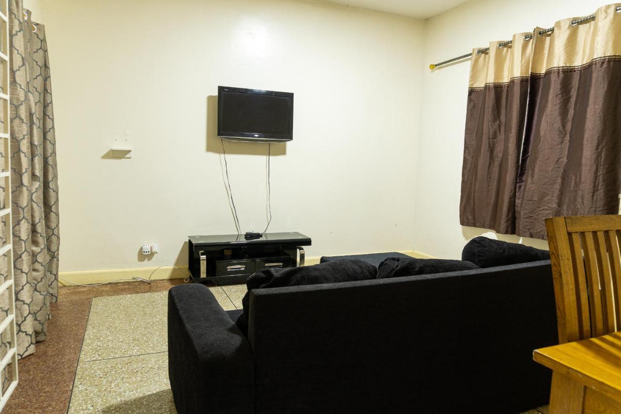 Brannic Lodge Аккра Екстер'єр фото