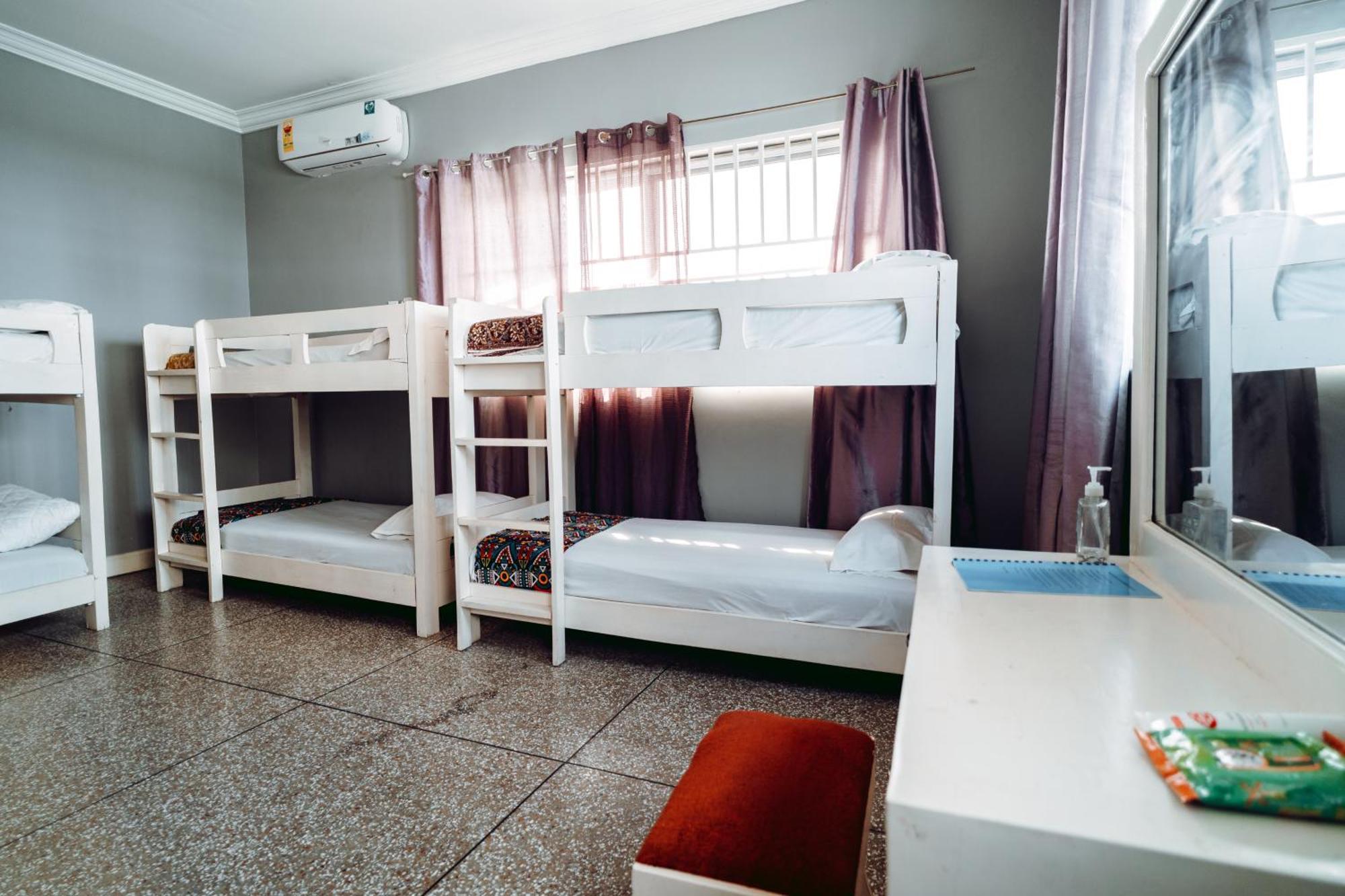 Brannic Lodge Аккра Екстер'єр фото