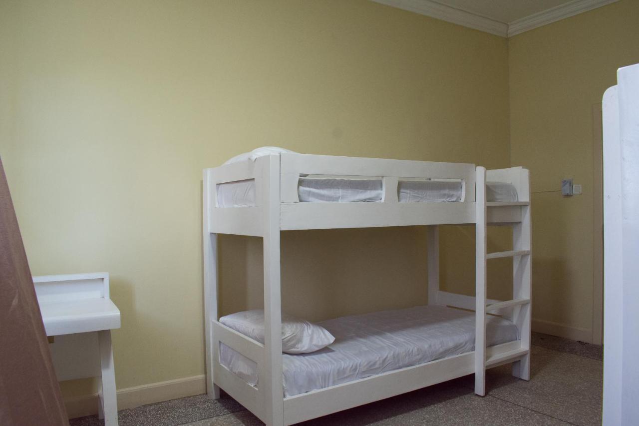 Brannic Lodge Аккра Екстер'єр фото