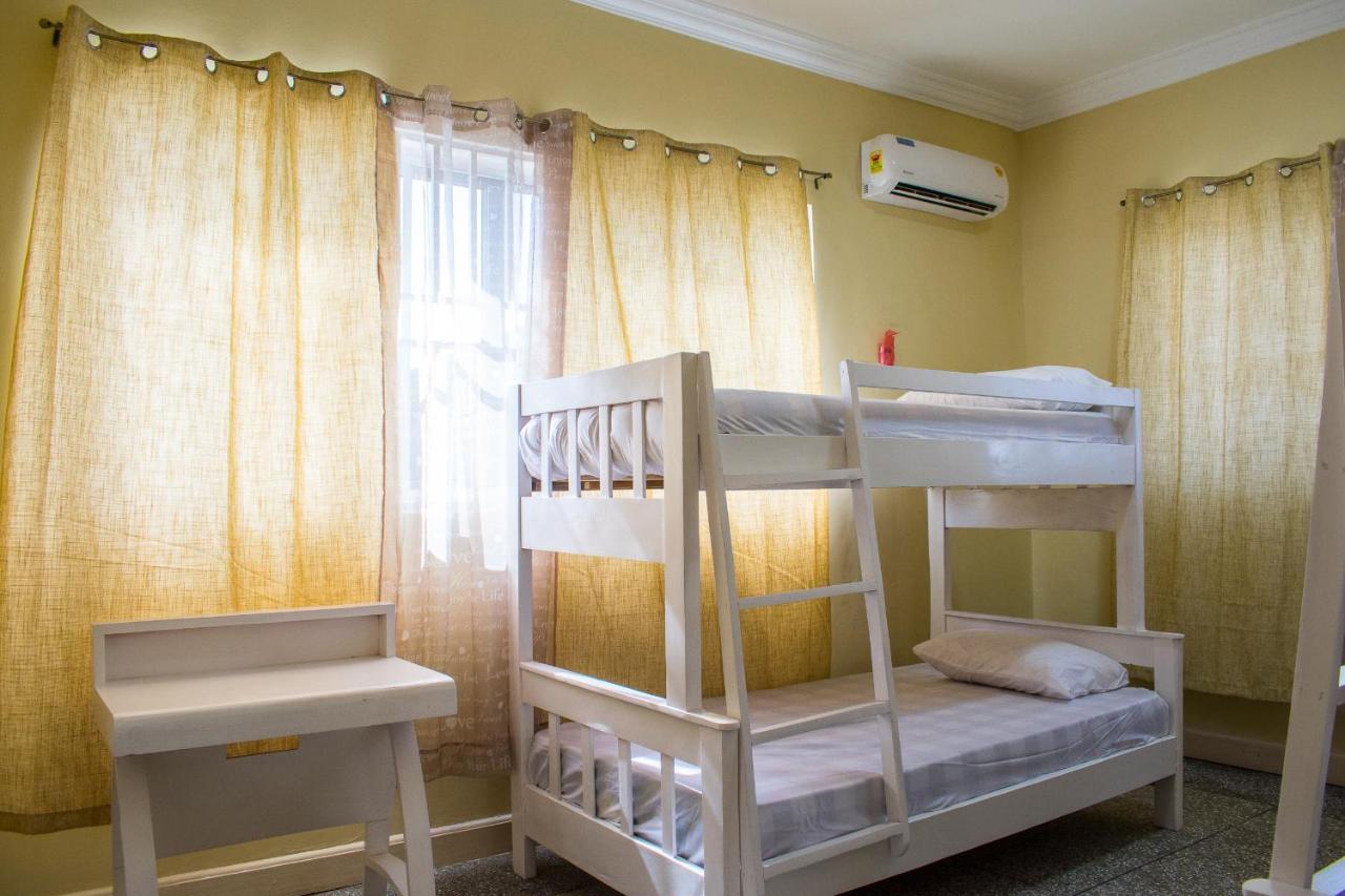 Brannic Lodge Аккра Екстер'єр фото